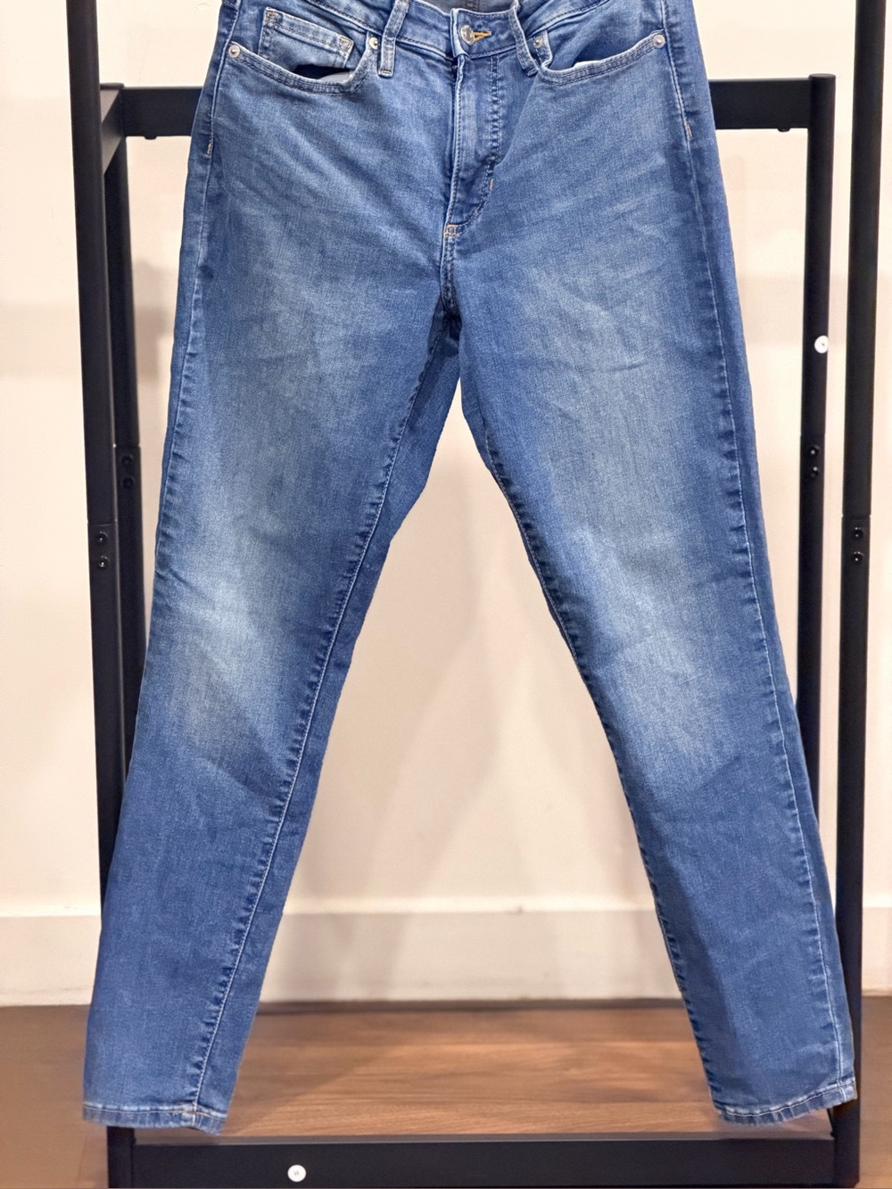 Banana Republic women's Slim Straight Blue Jeans
